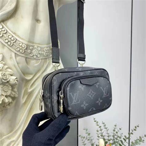 lv outdoor pouch